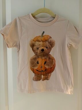 Target Kids Short Sleeve Tee Cream Bear in Pumpkin Graphic